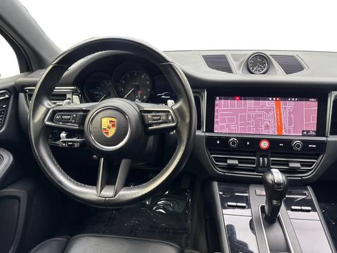 Used 2024 Porsche Macan AWD/4WD image 52