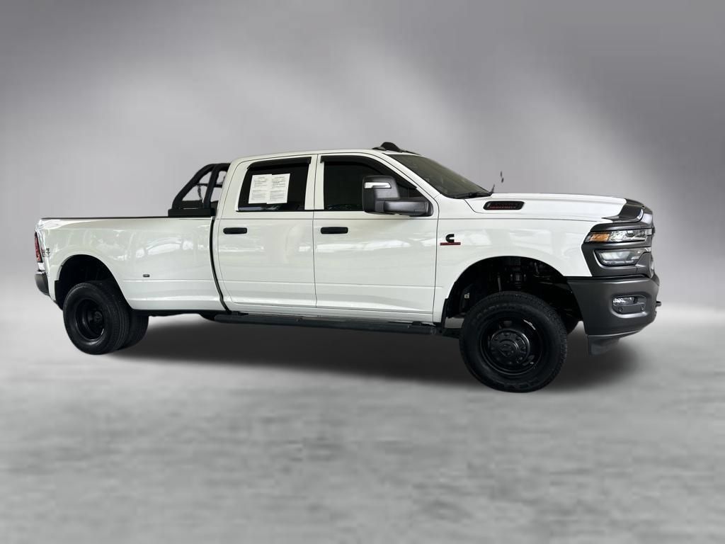 Used 2025 RAM 3500 Tradesman AWD/4WD image 2
