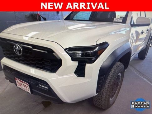 Used 2024 Toyota Tacoma TRD Off-Road image 4