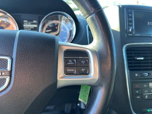 Used 2018 Dodge Grand Caravan GT image 22