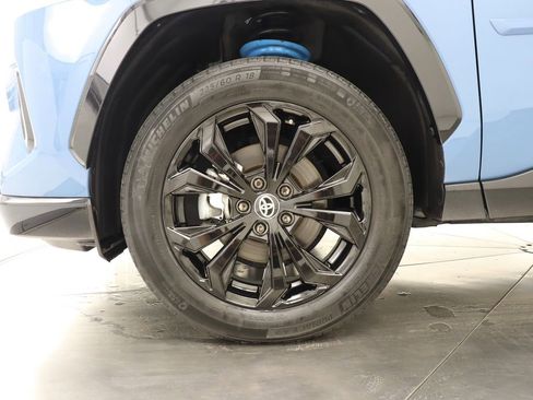 Used 2022 Toyota RAV4 SE w/ Convenience Package image 40