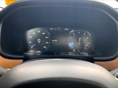 Used 2017 Volvo S90 T6 Inscription w/ Vision Package image 23