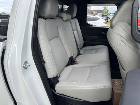 Used 2025 Toyota Tacoma Limited AWD/4WD image 14