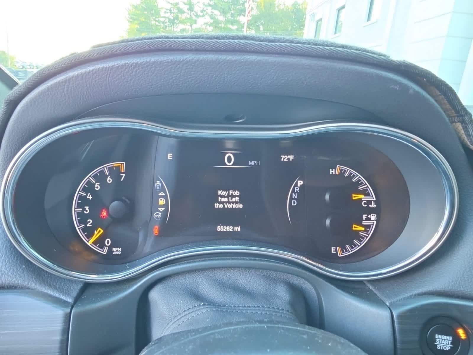 Used 2021 Jeep Grand Cherokee Laredo X AWD/4WD image 2