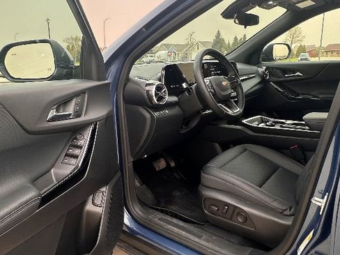 Used 2026 Chevrolet Equinox LT w/ Convenience Package II AWD/4WD image 11