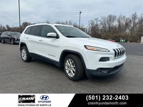 Used 2015 Jeep Cherokee Latitude image 1