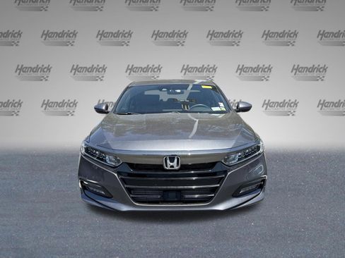 Used 2018 Honda Accord Sport image 5