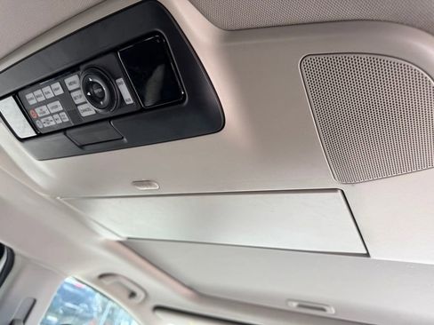 Used 2015 Honda Odyssey Touring image 18