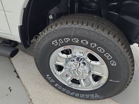 New 2026 RAM 2500 Tradesman AWD/4WD image 32