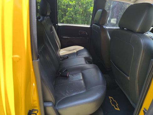 Used 2005 Chevrolet Colorado LS RWD image 12