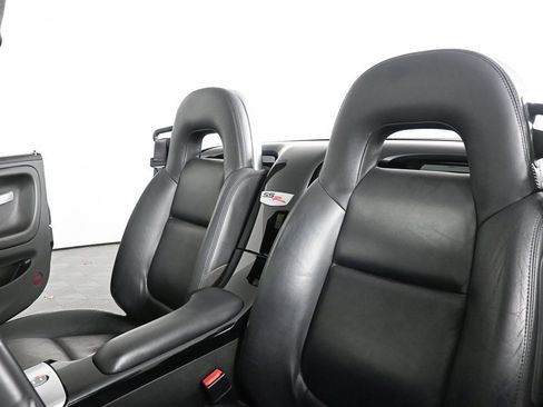 Used 2005 Chevrolet SSR w/ Preferred Equipment Group image 5