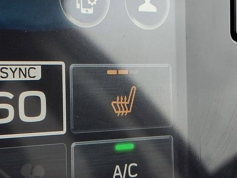 Certified 2025 Subaru Outback Limited image 26