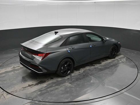 New 2026 Hyundai Elantra SEL Sport FWD image 30
