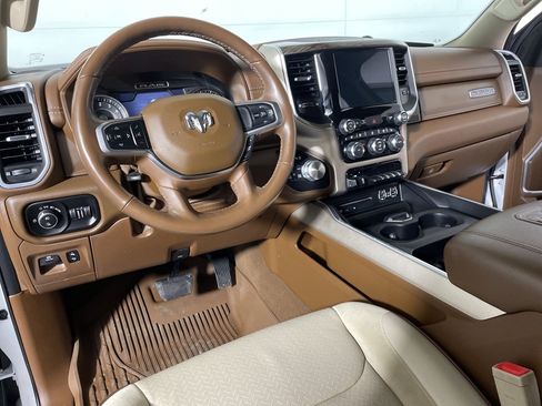 Used 2019 RAM 1500 Laramie image 8