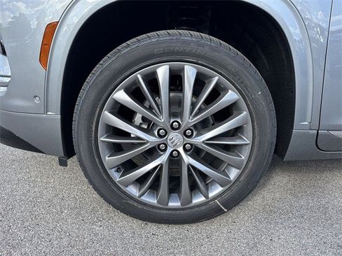 New 2026 Buick Enclave Avenir image 10