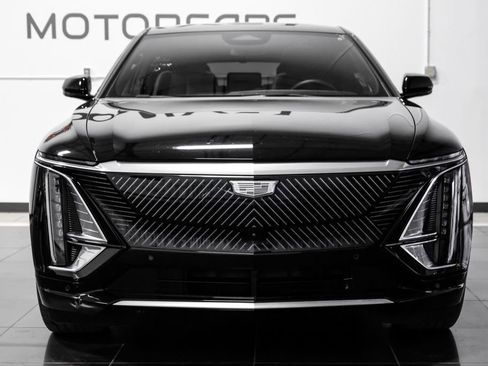 Used 2024 Cadillac Lyriq Tech w/ Driver Assist Package image 7