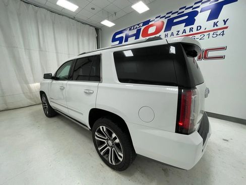 Used 2018 GMC Yukon Denali w/ Denali Ultimate Package AWD/4WD image 8