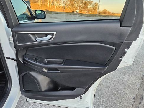 Used 2022 Ford Edge SEL w/ Convenience Package image 35