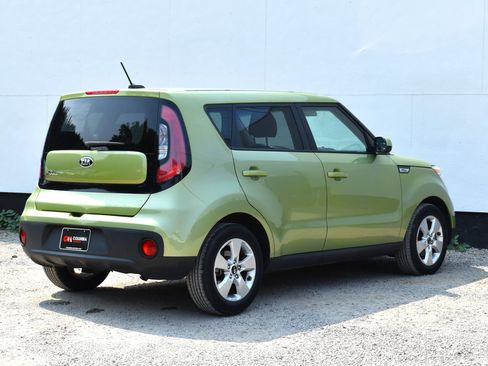 Used 2018 Kia Soul FWD image 5