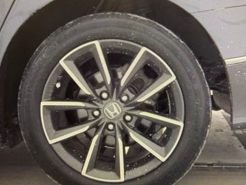 Used 2021 Honda Accord EX-L image 12