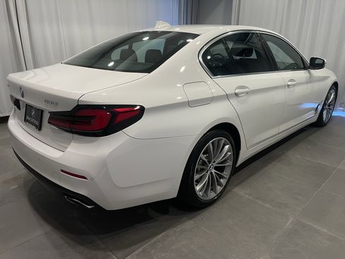 Certified 2023 BMW 530i xDrive w/ Convenience Package image 6
