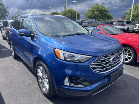 Used 2020 Ford Edge Titanium AWD/4WD image 3