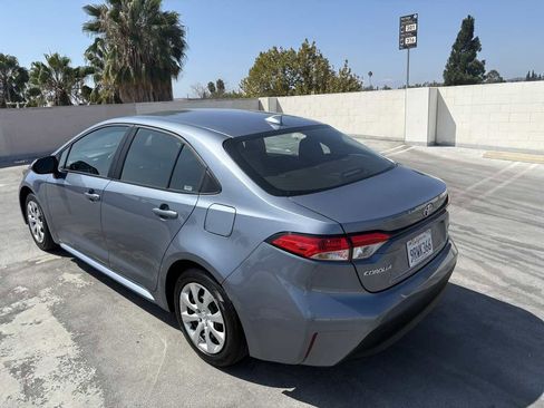 Used 2025 Toyota Corolla LE image 9