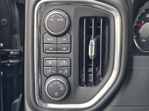 Used 2020 Chevrolet Silverado 1500 LT Trail Boss AWD/4WD image 19
