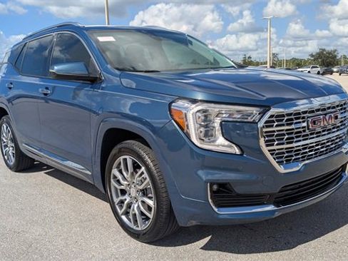 Used 2024 GMC Terrain Denali image 2
