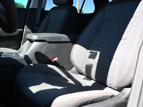 Used 2022 Chevrolet Equinox LT image 17