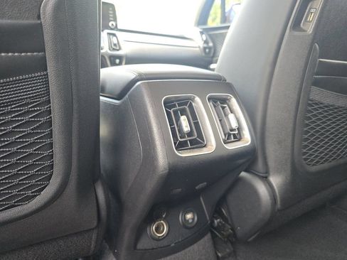 Used 2023 Kia Sorento S FWD image 25