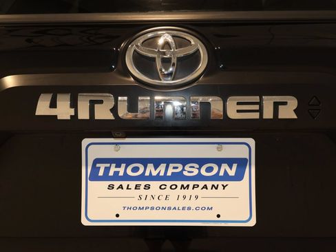 Used 2020 Toyota 4Runner TRD Off-Road Premium w/ Moonroof Package AWD/4WD image 36