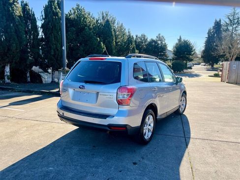 Used 2015 Subaru Forester 2.5i Premium w/ All-Weather Package AWD/4WD image 4