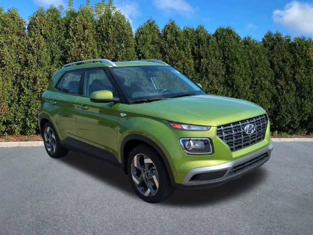 Certified 2024 Hyundai Venue SEL FWD image 3