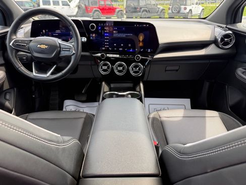 Used 2024 Chevrolet Blazer EV LT AWD/4WD image 11