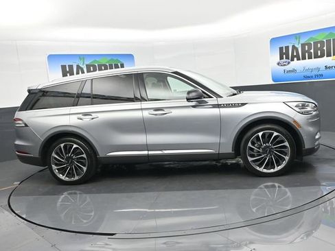 Used 2021 Lincoln Aviator Reserve w/ Equipment Group 202A image 7