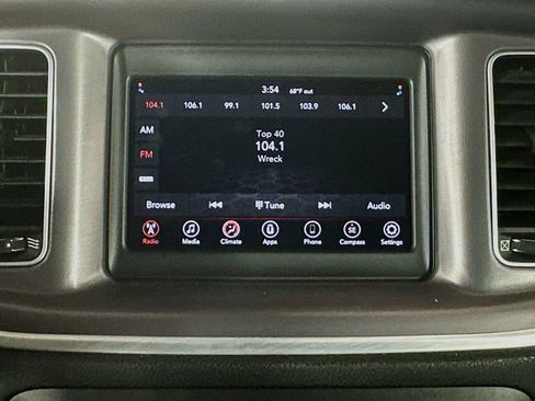 Used 2022 Dodge Charger SXT image 15