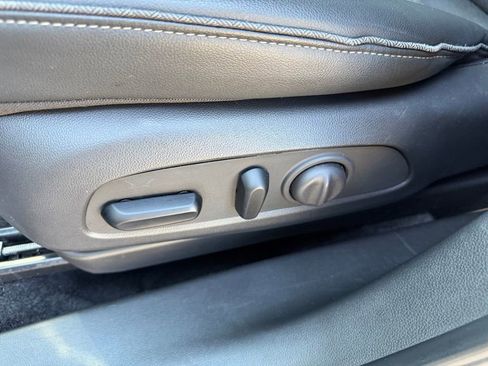 Used 2023 Buick Encore GX Preferred w/ Cold Weather Comfort Package AWD/4WD image 11