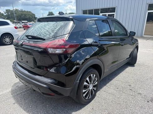 Used 2021 Nissan Kicks S FWD image 8