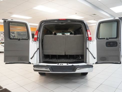 Used 2016 Chevrolet Express 3500 LT w/ LT Preferred Equipment Group image 9