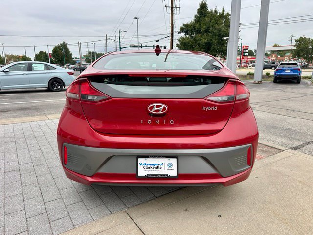 Used 2020 Hyundai Ioniq SE FWD image 6