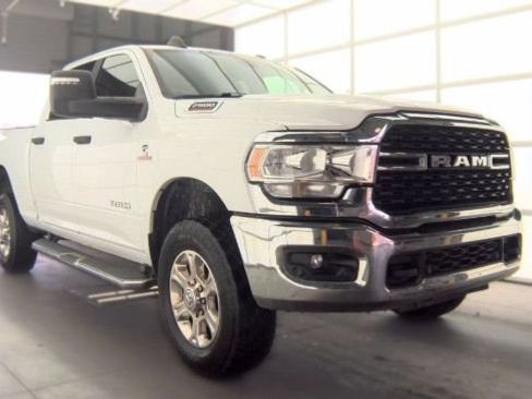 Used 2024 RAM 2500 Big Horn w/ Off Road Package AWD/4WD image 2