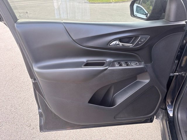 Used 2018 Chevrolet Equinox LT FWD image 14