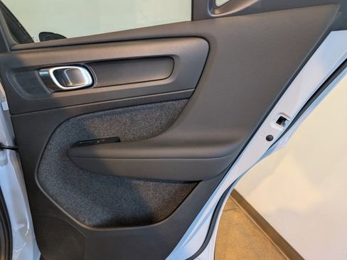 New 2026 Volvo XC40 B5 Ultra w/ Climate Package image 25