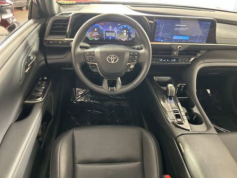 Used 2026 Toyota Crown AWD/4WD image 21