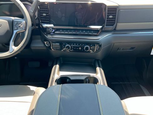 New 2026 Chevrolet Silverado 2500 ZR2 w/ LPO, Dark Essentials Package AWD/4WD image 14