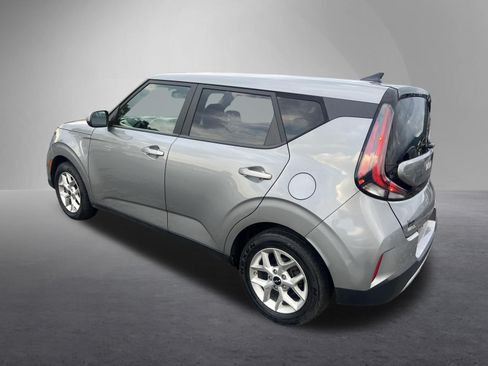 Used 2024 Kia Soul LX w/ Option Group 015 FWD image 6