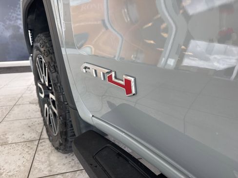 Used 2024 GMC Sierra 1500 AT4 w/ Technology Package image 16