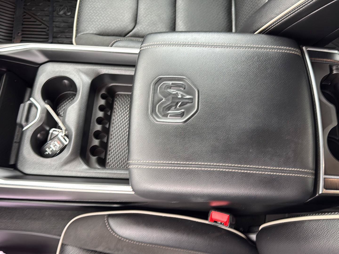 Used 2023 RAM 1500 Laramie AWD/4WD image 15