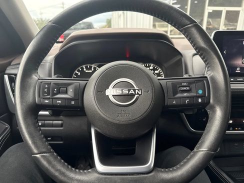 Used 2023 Nissan Rogue SL FWD image 20